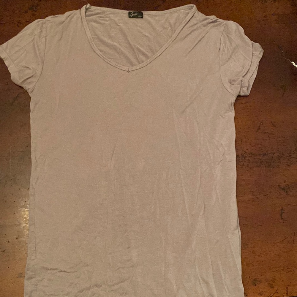 Grey v-neck shirt